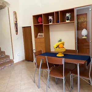 Casa Vacanza La Casa Di Max Casa vacanze Noto
