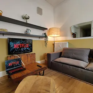  Appartamento Elegante Trilocale A